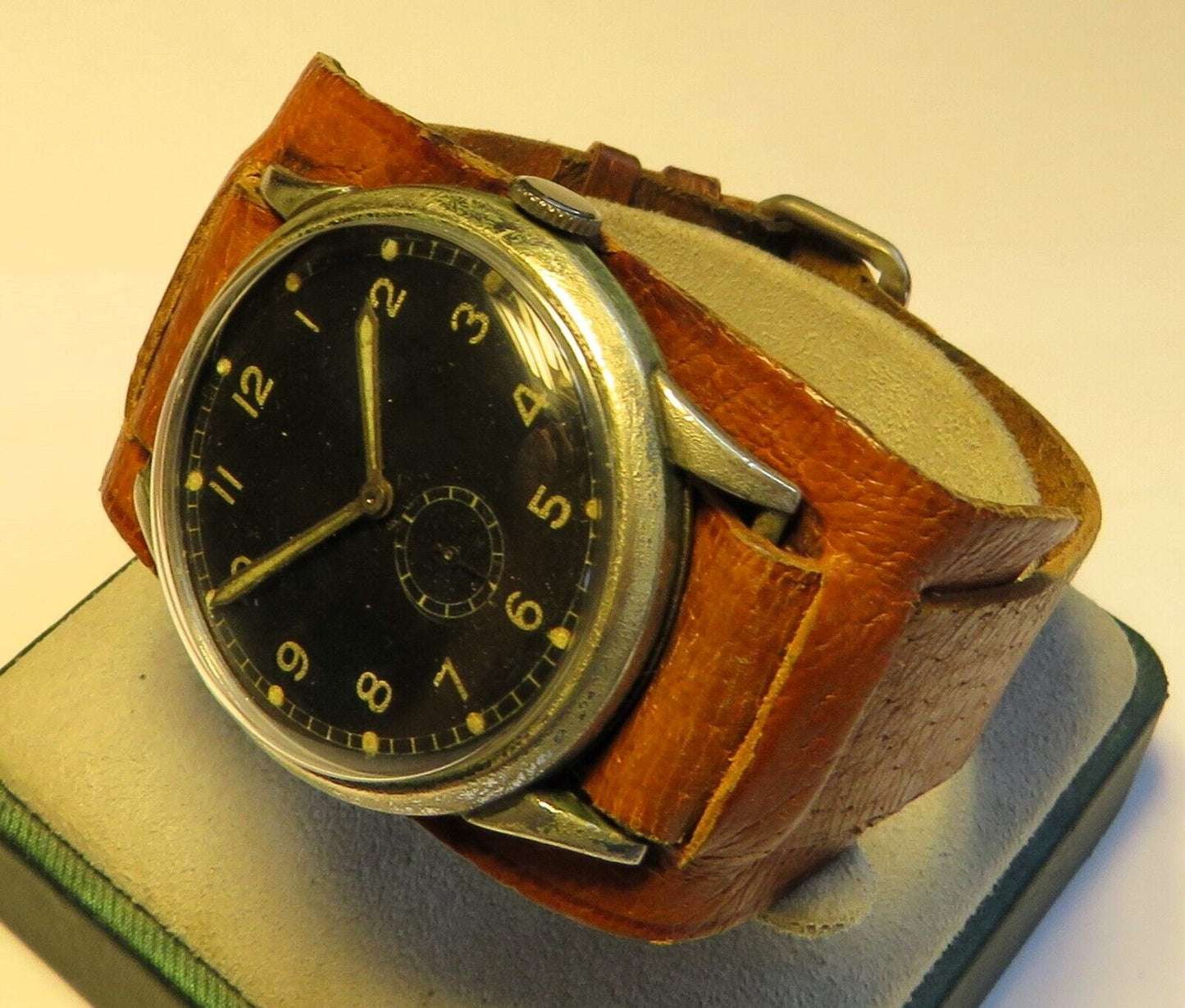 Dienstuhr Heer Wehrmacht WK2 2. Weltkrieg Urofa 58 Raumnutzwerk Glashütte - Sammler - Uhren
