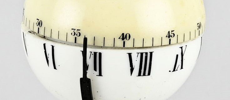 Imhof 8 Tages Nachttisch Uhr mechanisch leuchtend 60er Jahre Design Ikone - Sammler - Uhren