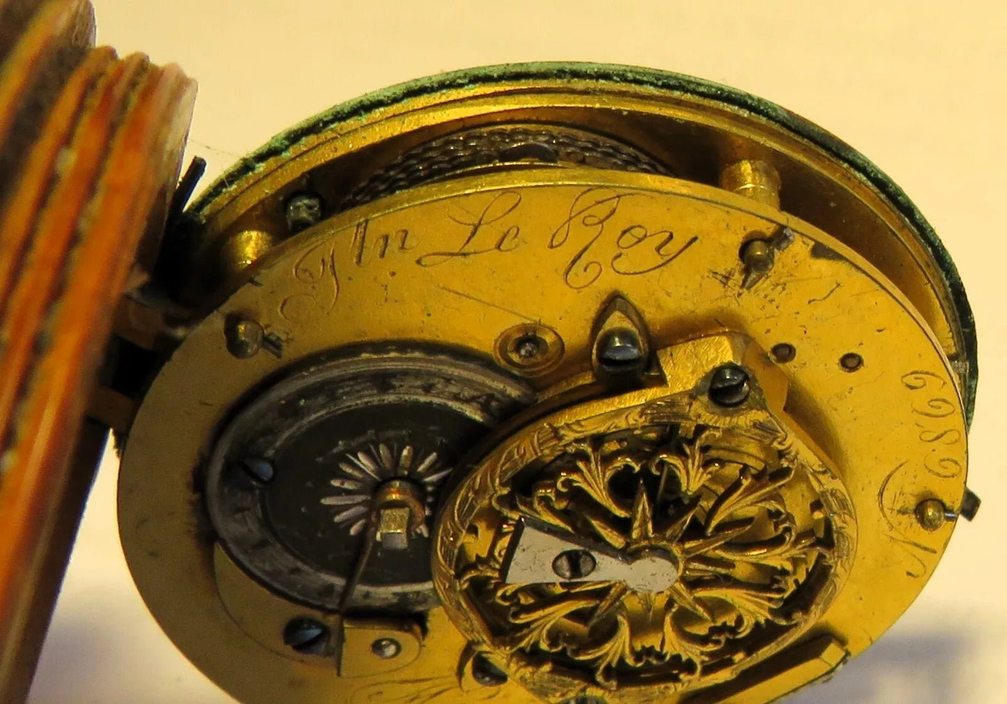 Julien le Roy Paris Bronze Tisch Spindel Tisch Uhr ca. 1720 15 x 15 x 31cm - Sammler - Uhren