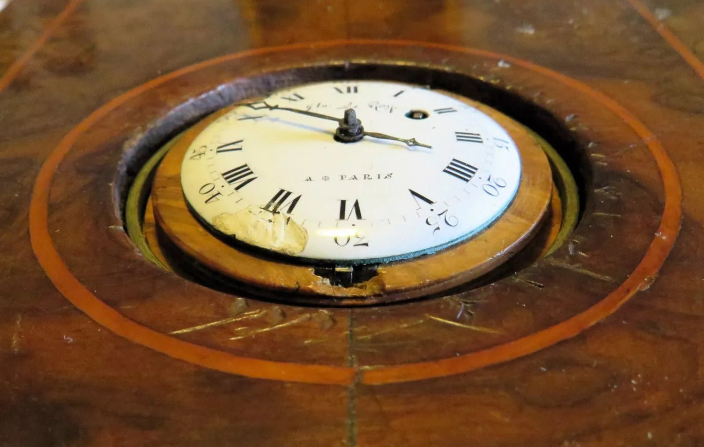 Julien le Roy Paris Bronze Tisch Spindel Tisch Uhr ca. 1720 15 x 15 x 31cm - Sammler - Uhren