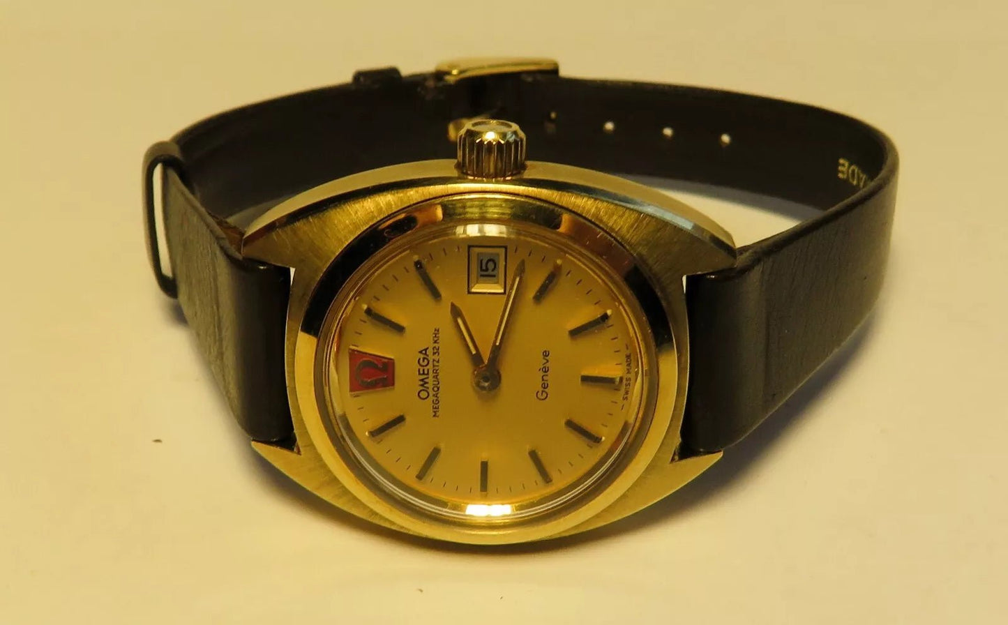 Omega Mega Quarz 32 KHz NOS Damen Stimmgabel Uhr in OVP funktionstüchtig Quartz - Sammler - Uhren