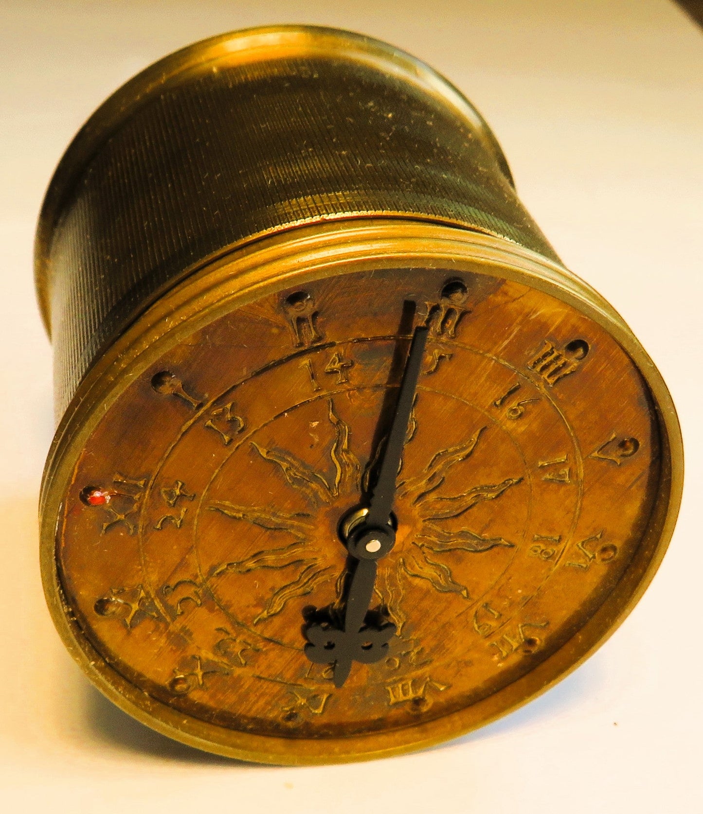 Peter Henlein Nürnberger Ei Junghans 1. Taschenuhr der Welt Quarz Fullset - Sammler - Uhren