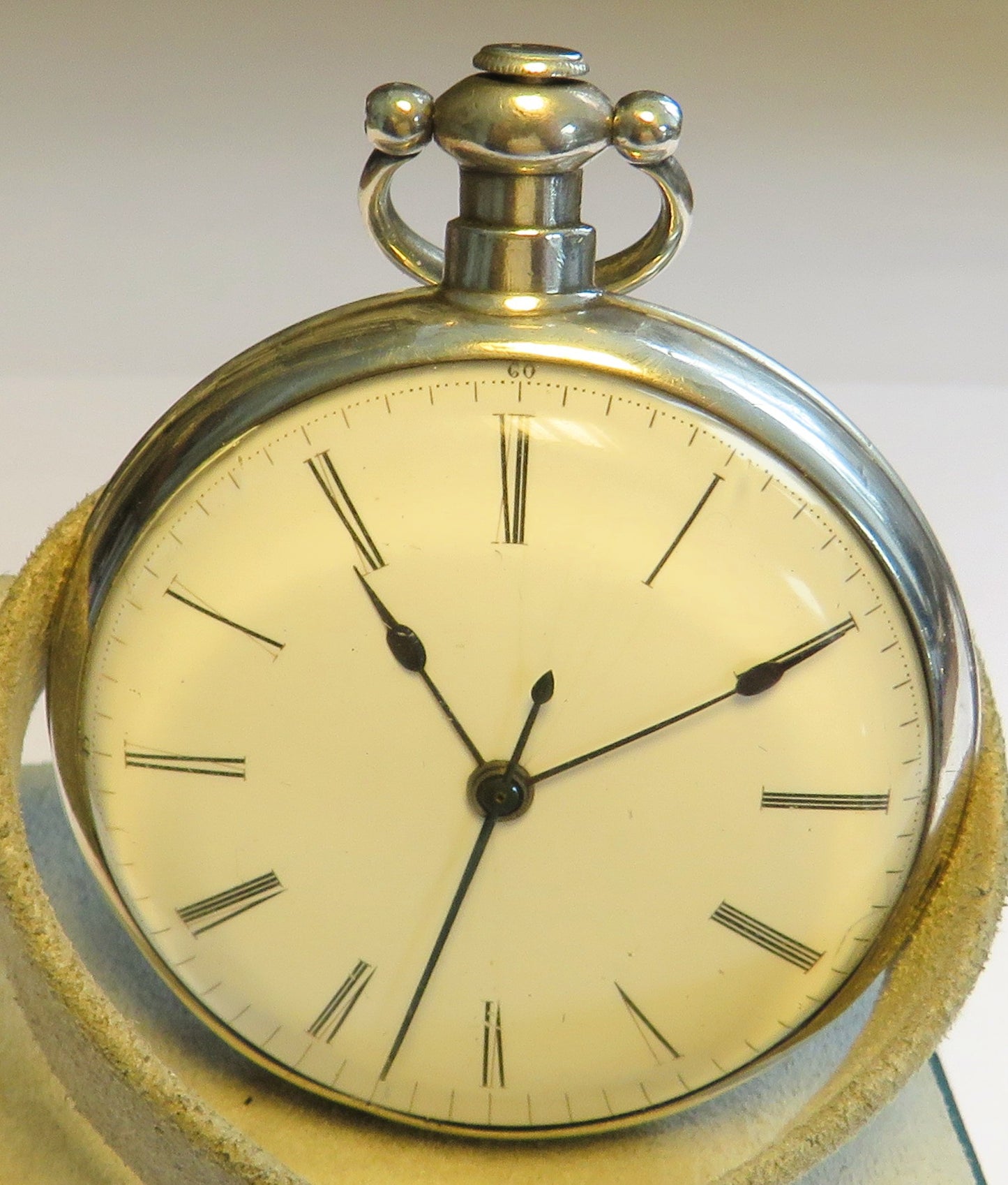 700 silver ornate watch observation clock, deck observation chronograph with central seconds.