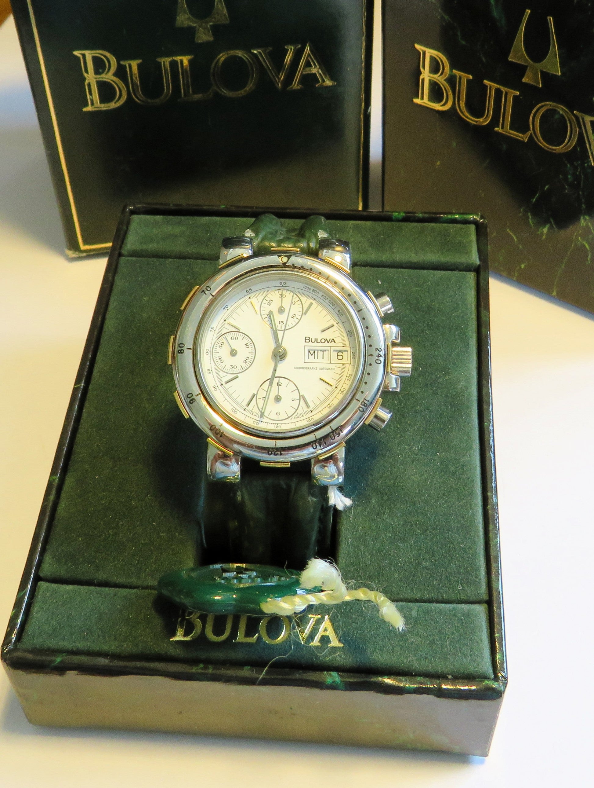 Bulova 4806 NOS Herren Chronorgraph Automatik Stahl Gold Day Date OVP - Sammler - Uhren