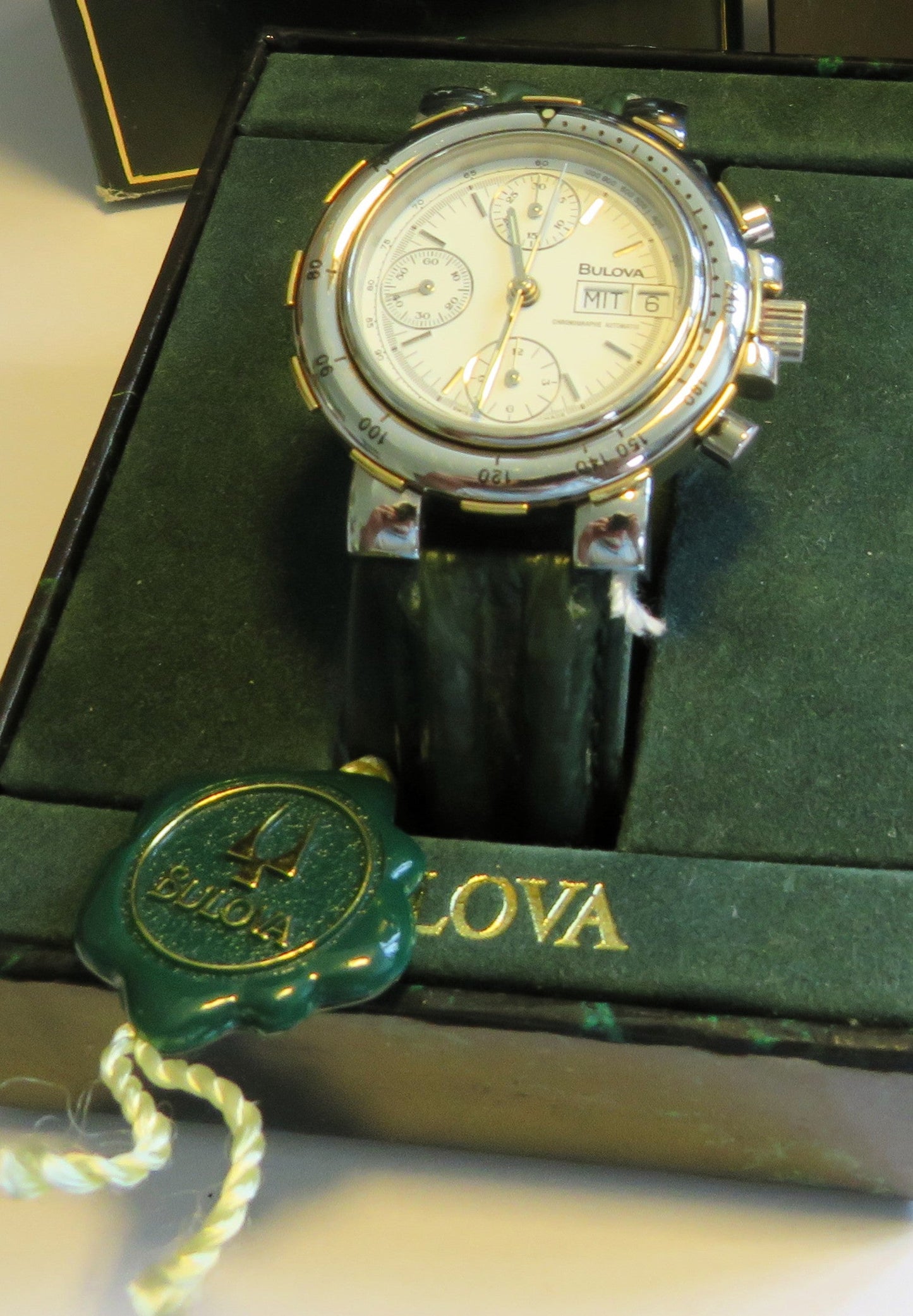 Bulova 4806 NOS Herren Chronorgraph Automatik Stahl Gold Day Date OVP - Sammler - Uhren