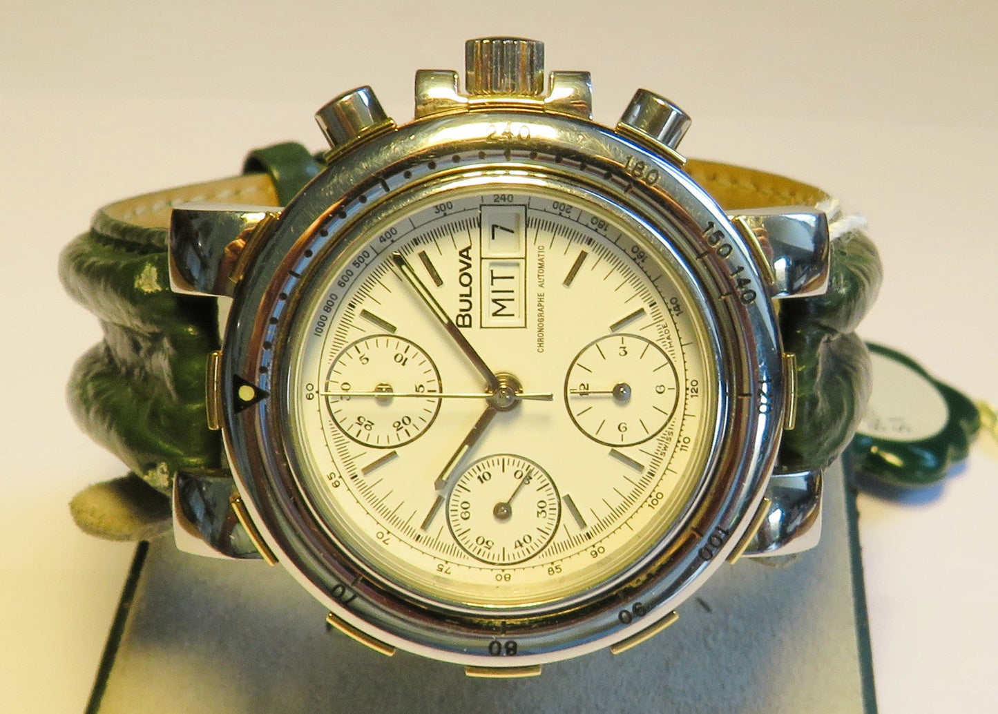 Bulova 4806 NOS Herren Chronorgraph Automatik Stahl Gold Day Date OVP - Sammler - Uhren