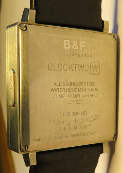 Clocktwo W 001 Armbanduhr Biegert & Funk - Uhr die Uhrzeit schreibt - Fullset! - Sammler - Uhren