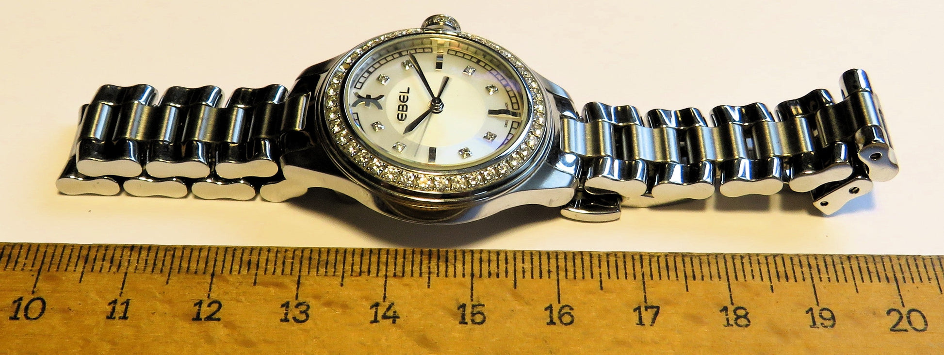 Ebel Onde Diamond Ref. A 316 773 Luxus Diamant Herren / Unisex Armbanduhr Quarz - Sammler - Uhren