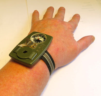 Gilbert GI Joe große mechanische Militäruhr Kompass Vietnam Krieg ca. 1970 - Sammler - Uhren