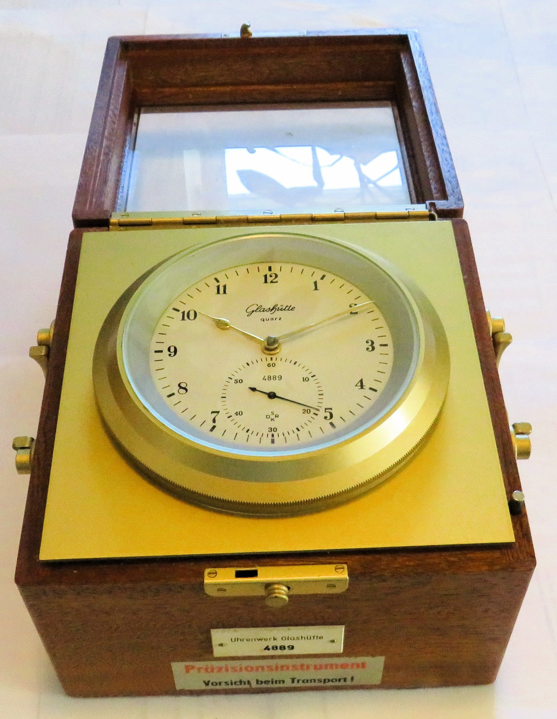 GUB Glashütte Navigations Marine Chronometer 1 - 71 Quarz NVA Marine DDR Holzbox - Sammler - Uhren