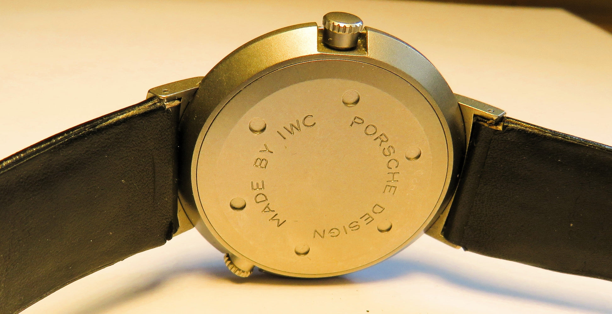 IWC Porsche Design Ref 3821 Titan World Time Quarz Herren AU Fullset Papiere - Sammler - Uhren
