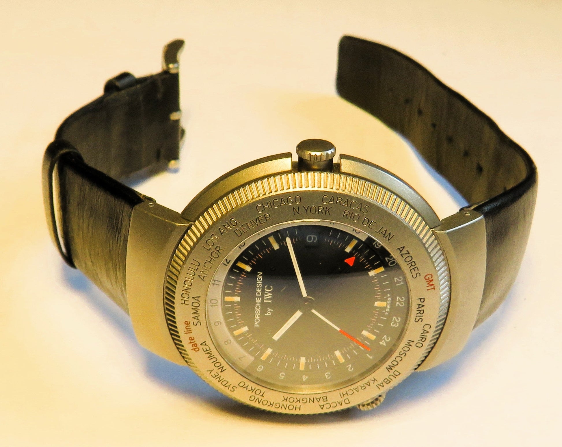IWC Porsche Design Ref 3821 Titan World Time Quarz Herren AU Fullset Papiere - Sammler - Uhren
