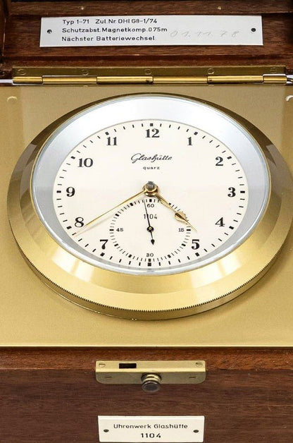 NVA Marine Chronometer Glashütte Quarz Typ DHI G8 1/74 Typ 1 - 71 ca. 1974 läuft - Sammler - Uhren