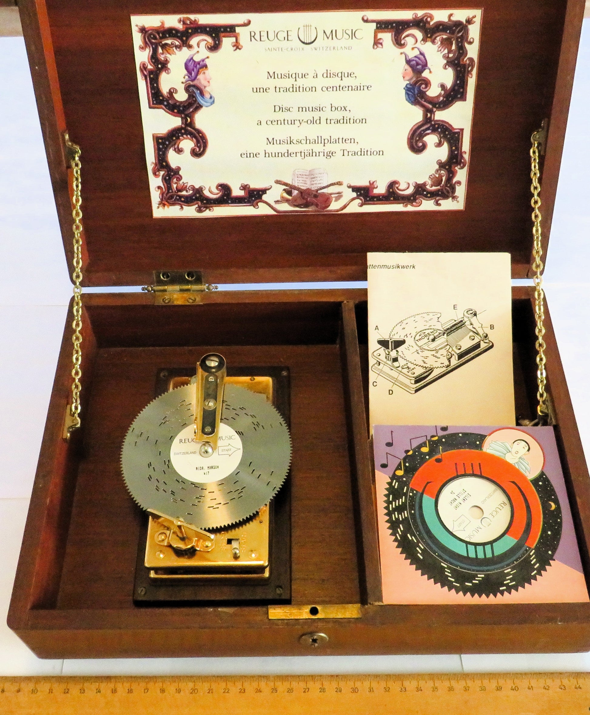 Reuge Disc Musik Box Spieluhr mit 14 Originalplatten Lochplatte Saint Croix - Sammler - Uhren