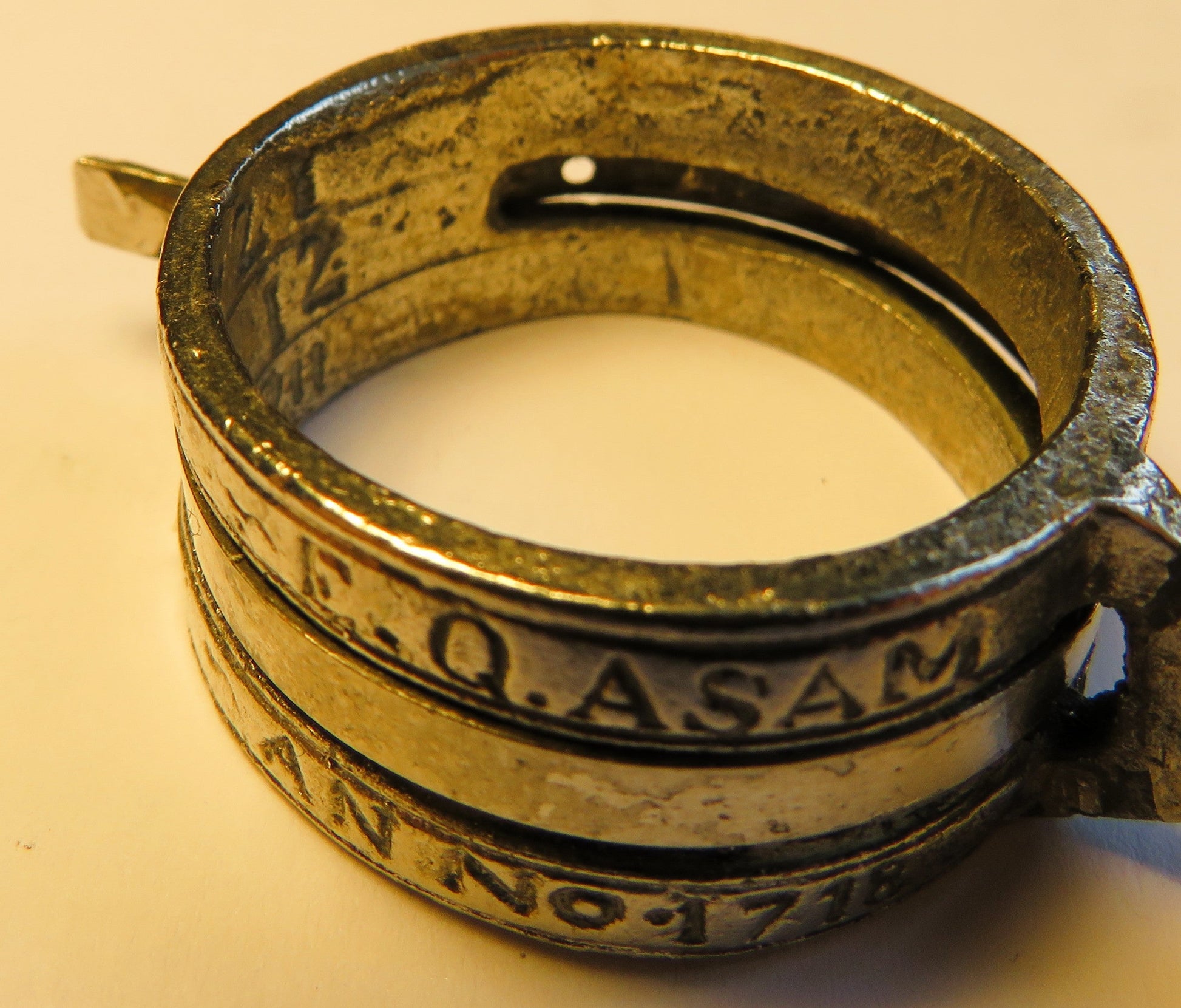 Seltene Bauern Ring Sonnenuhr E. Q. Asam 1718 funktionstüchtig antike Replika - Sammler - Uhren