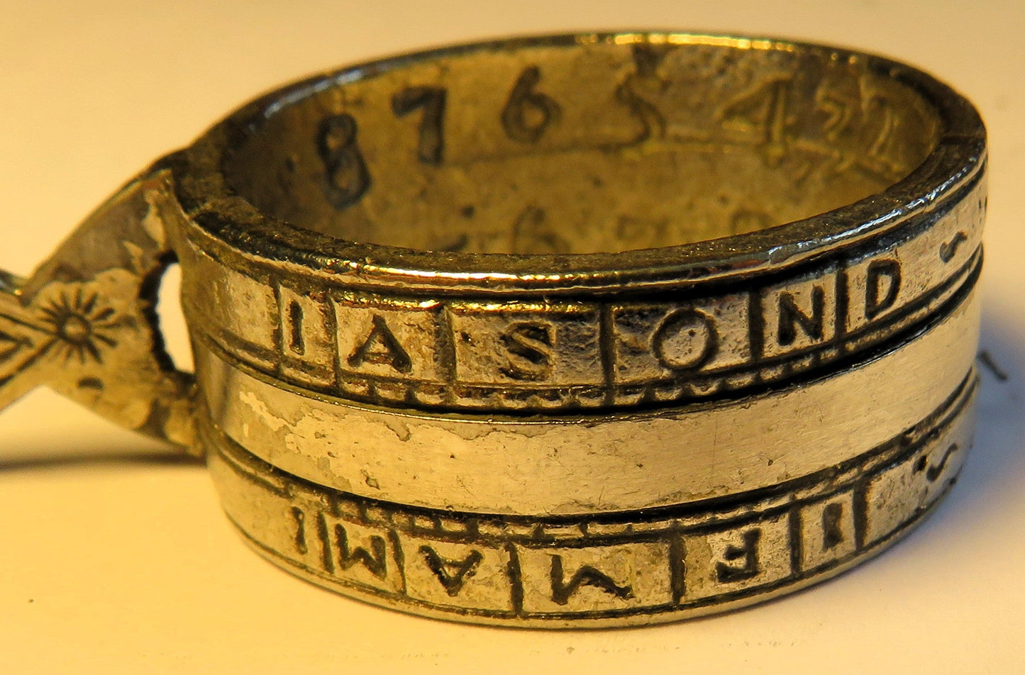 Seltene Bauern Ring Sonnenuhr E. Q. Asam 1718 funktionstüchtig antike Replika - Sammler - Uhren