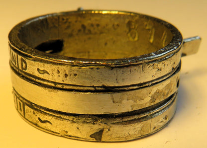 Seltene Bauern Ring Sonnenuhr E. Q. Asam 1718 funktionstüchtig antike Replika - Sammler - Uhren