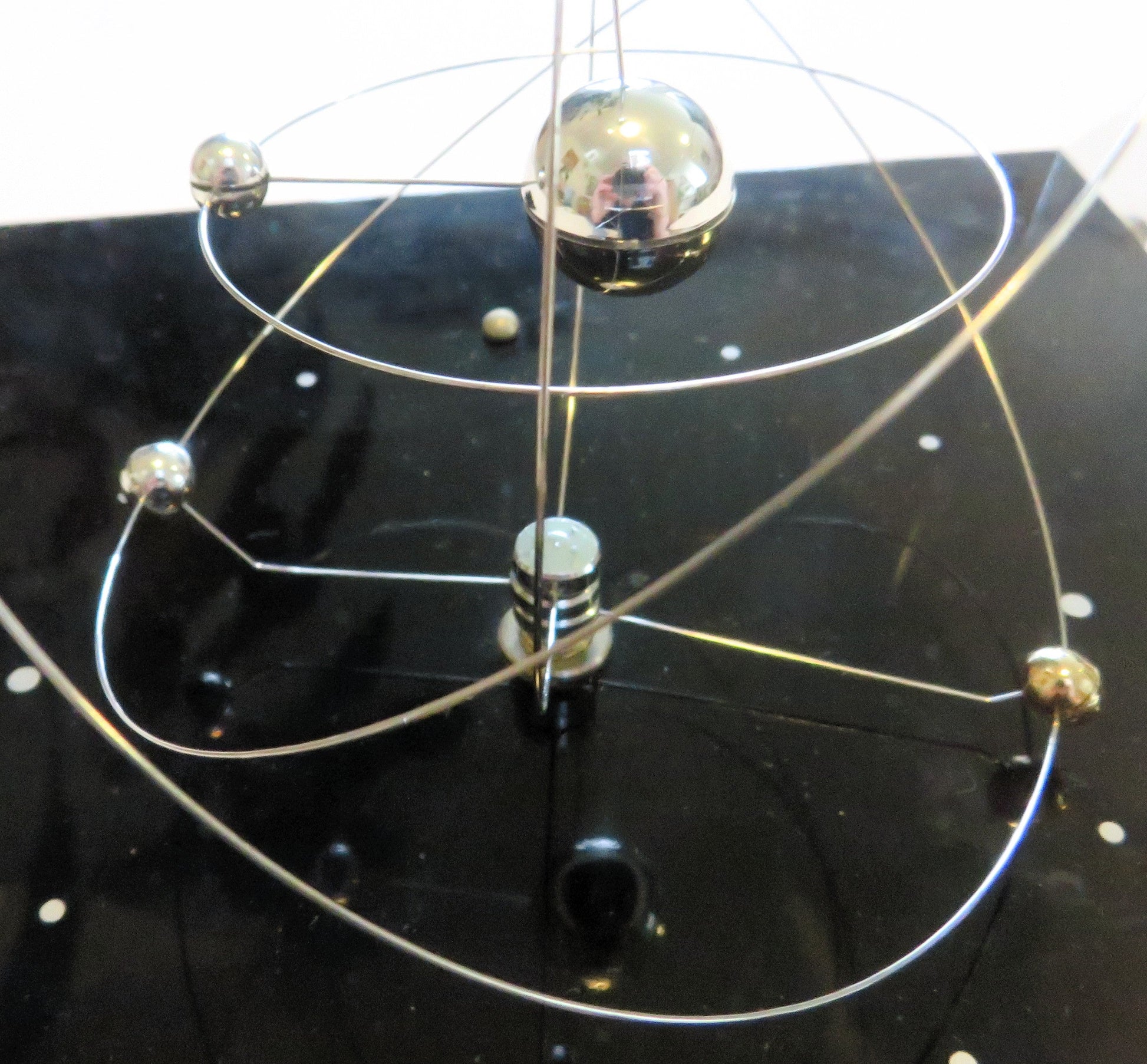 Tisch Astrolabium 20cm x 20cm x 32cm beweglich elektrisch 32cm x 20cm 4 Planeten - Sammler - Uhren