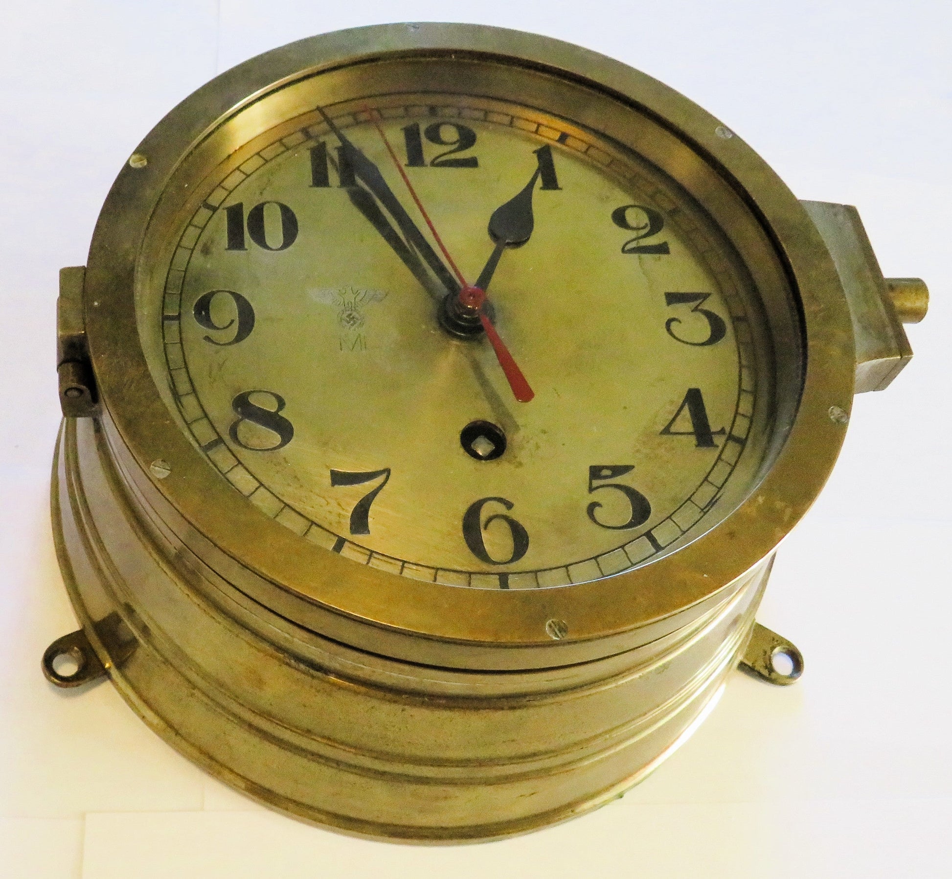 Vermutlich Junghans Cal. W 146 Funkraum Schiffsuhr Borduhr Reichsmarine WK 2 - Sammler - Uhren