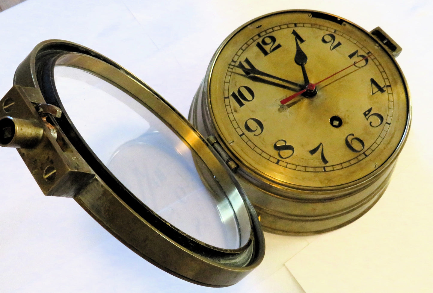 Vermutlich Junghans Cal. W 146 Funkraum Schiffsuhr Borduhr Reichsmarine WK 2 - Sammler - Uhren