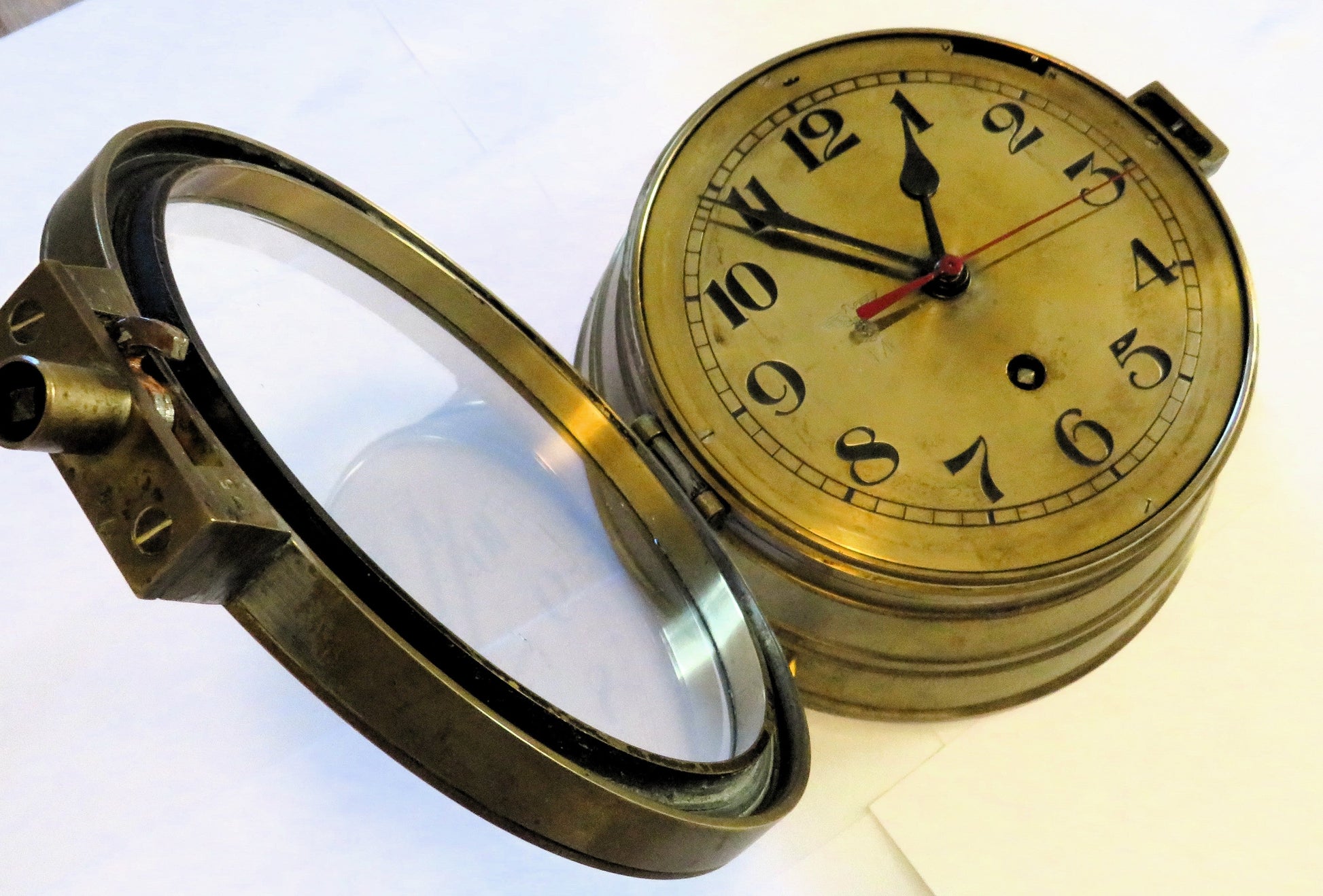 Vermutlich Junghans Cal. W 146 Funkraum Schiffsuhr Borduhr Reichsmarine WK 2 - Sammler - Uhren